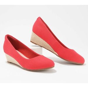 CLARKS NIB Mallory Luna Espadrille Wedge Heels Red Textile Size 7.5W Wide